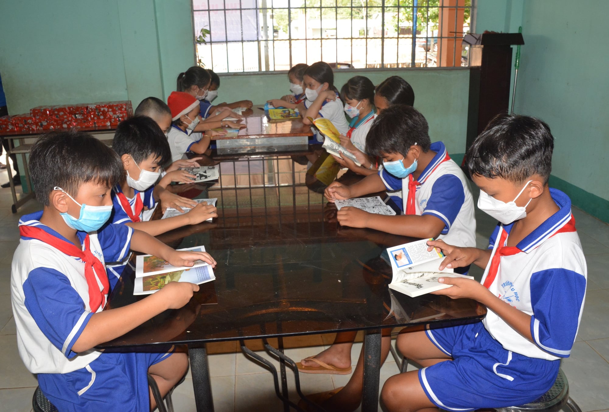 Trao tặng thư viện thân thiện tại tỉnh Tây Ninh